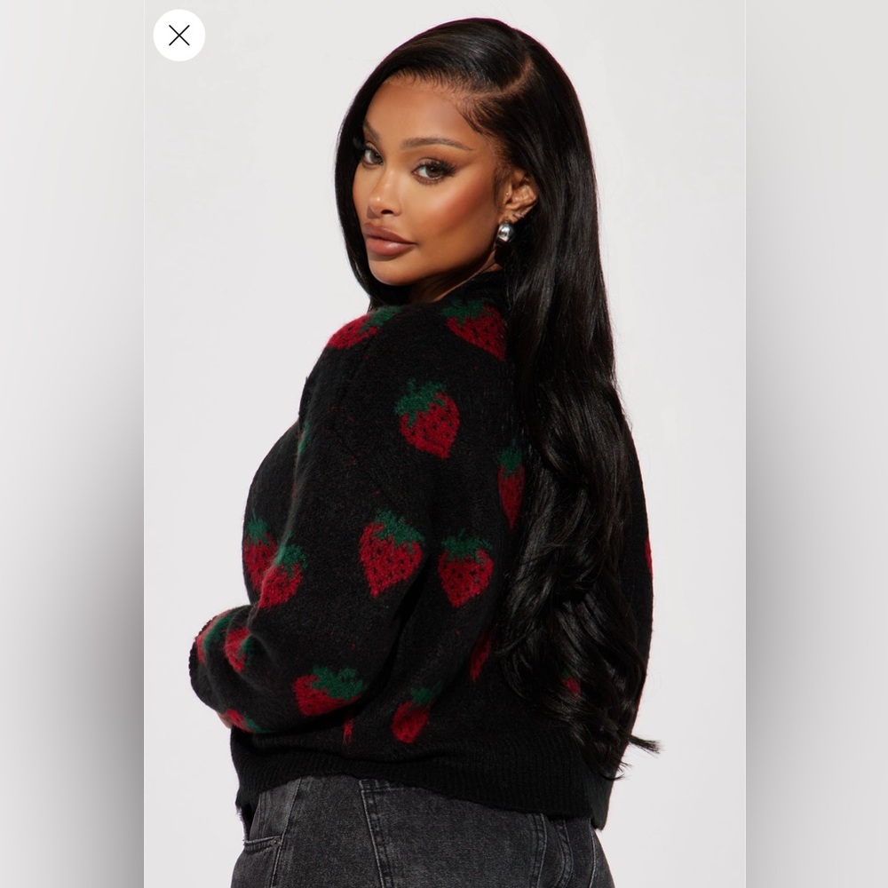 Strawberry Cardigan - Picture 2 of 6